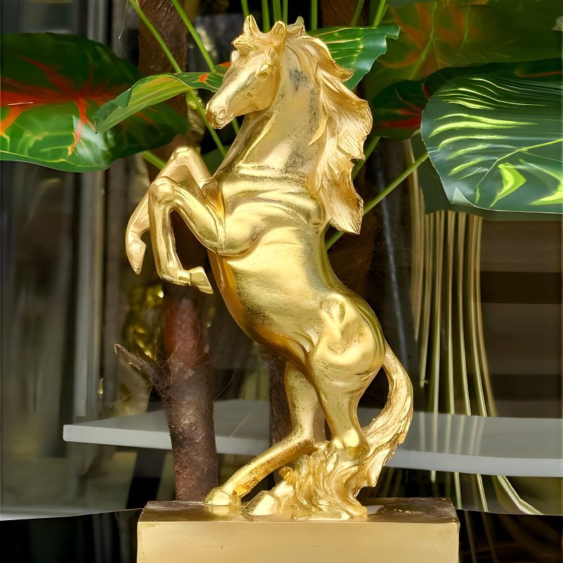 GOLDEN-1.jpg