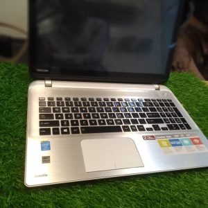Toshiba Satellite S55T-B5273NR 15.6" Touch Screen Laptop - Intel Core i7-4710HQ PRocessor, 8GB Memory