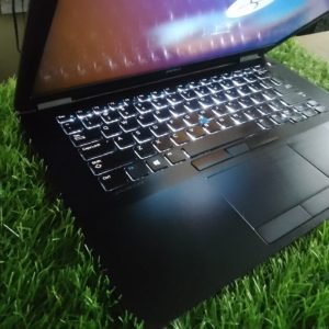 Dell Latitude Ultrabook E7470 14 inch HD Screen Intel Core i5 6th Gen 8 GB 256 GB SSD