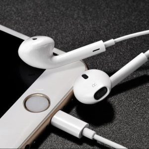 In-Ear White Earpods For Apple IPhones High Quality With Mic